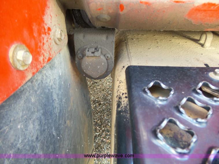 image for item J4115 2006 GMC C6500 dump truck