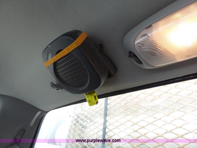 image for item J4197 2007 Ford F550 Super Duty service truck with crane