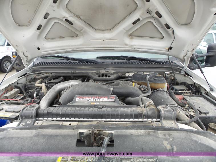 image for item J4197 2007 Ford F550 Super Duty service truck with crane