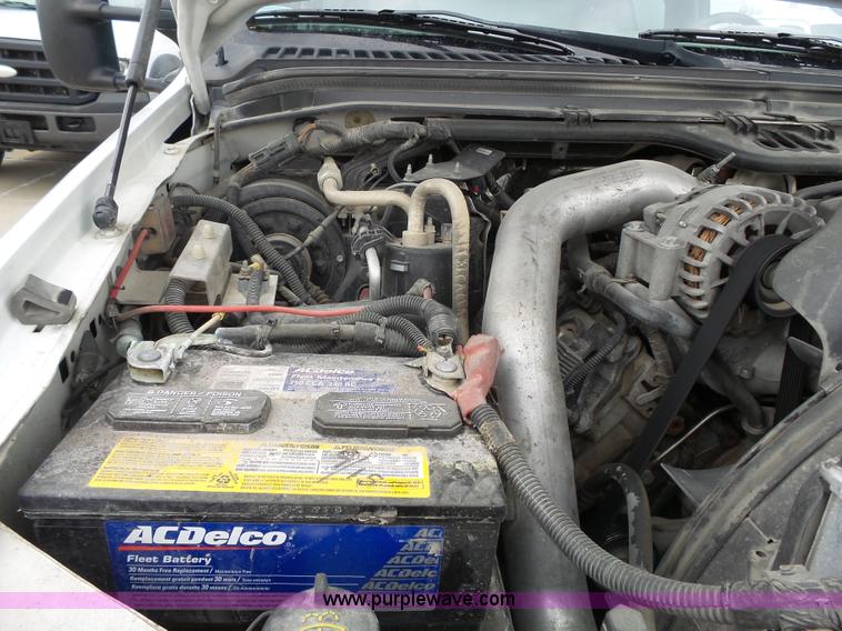 image for item J4197 2007 Ford F550 Super Duty service truck with crane