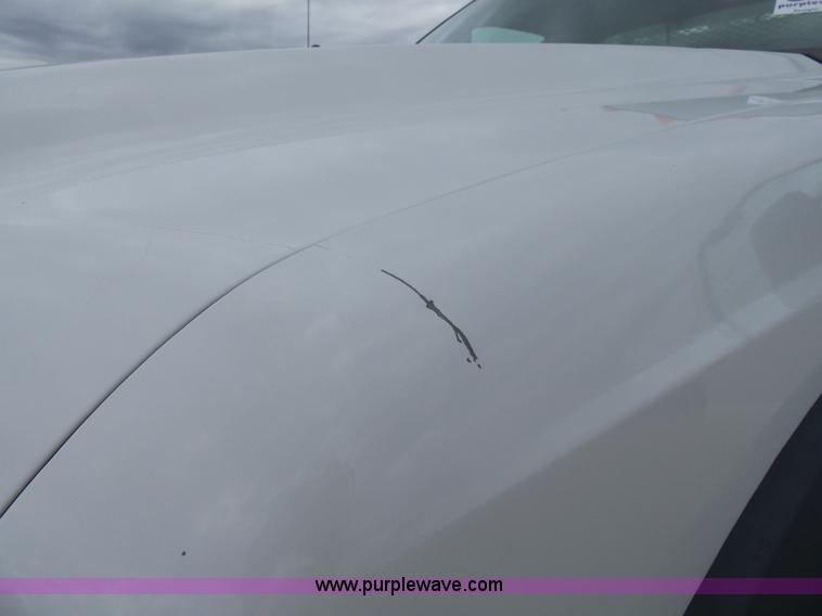 image for item J4197 2007 Ford F550 Super Duty service truck with crane