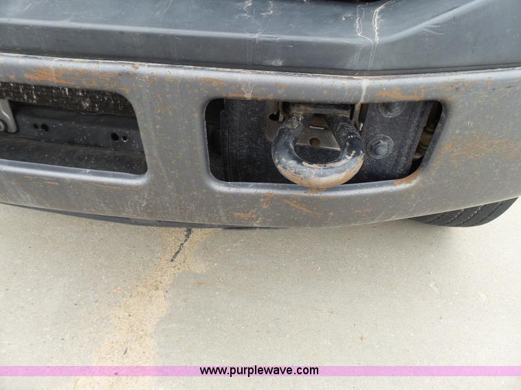 image for item J4197 2007 Ford F550 Super Duty service truck with crane