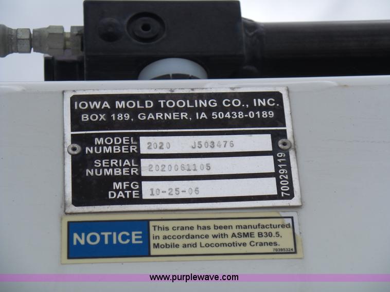 image for item J4197 2007 Ford F550 Super Duty service truck with crane