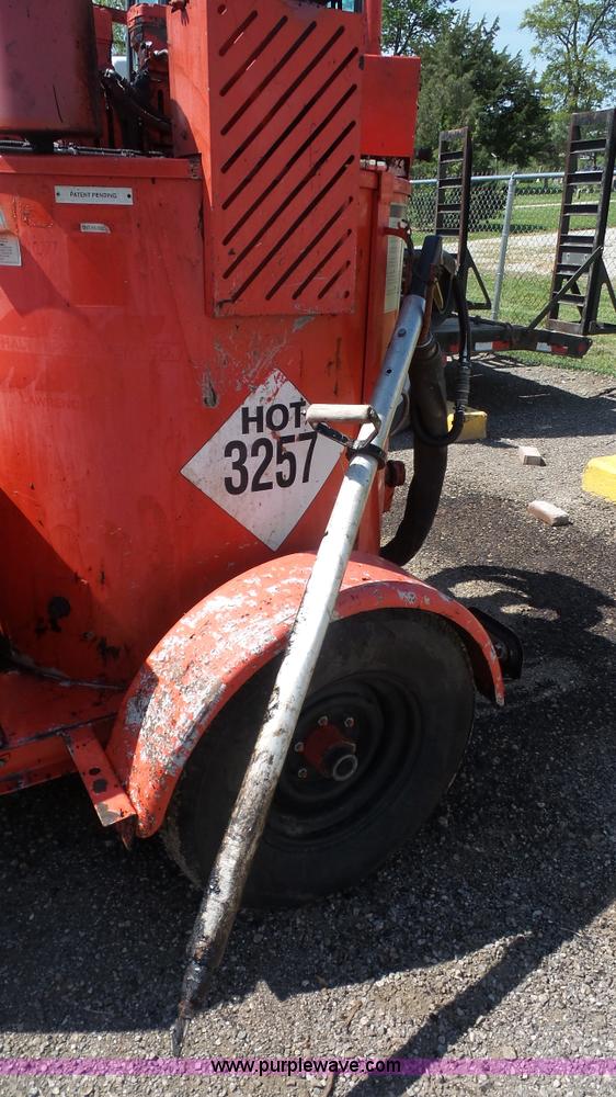 image for item J4605 Crafco Supershot SS125 melter/applicator