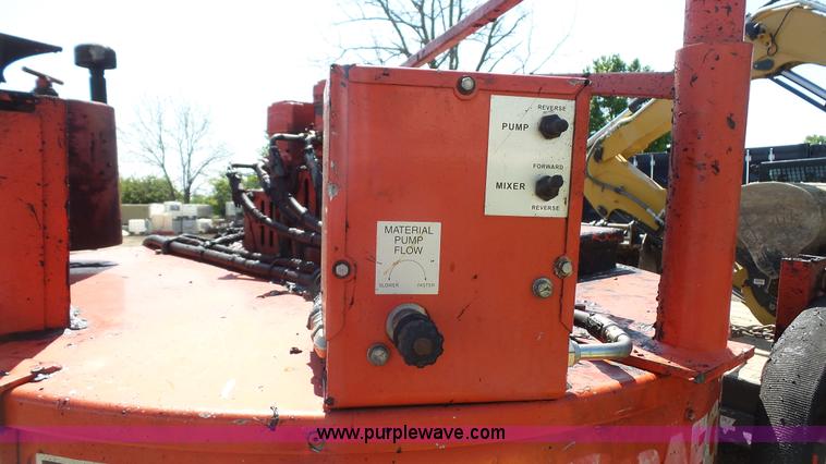 image for item J4605 Crafco Supershot SS125 melter/applicator