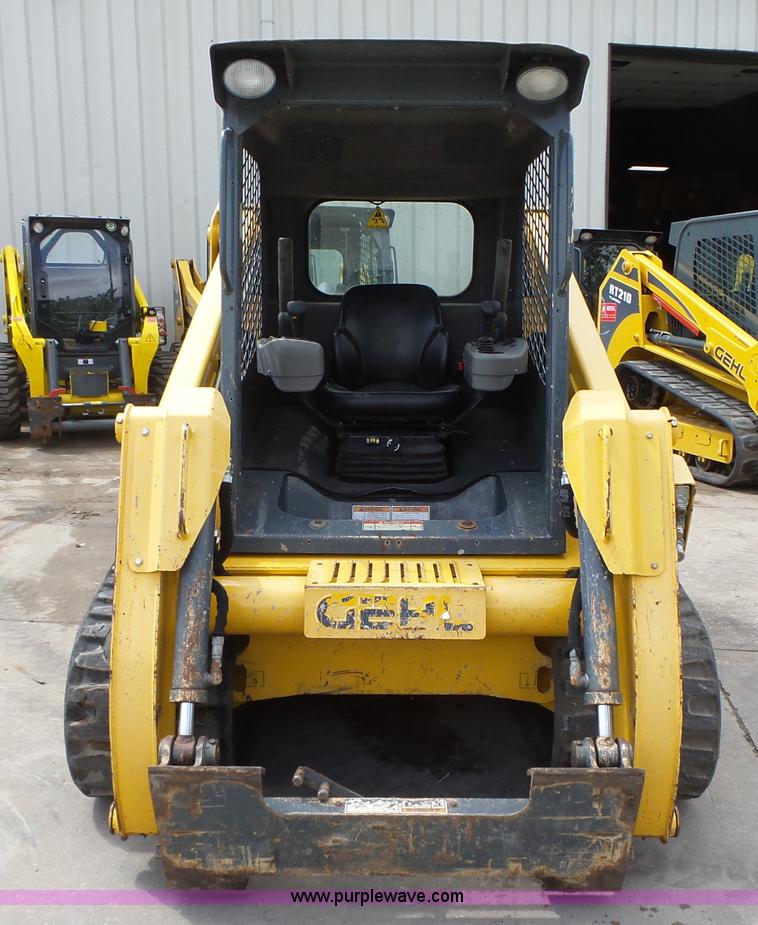 image for item K2229 2012 Gehl RT210 Turbo skid steer