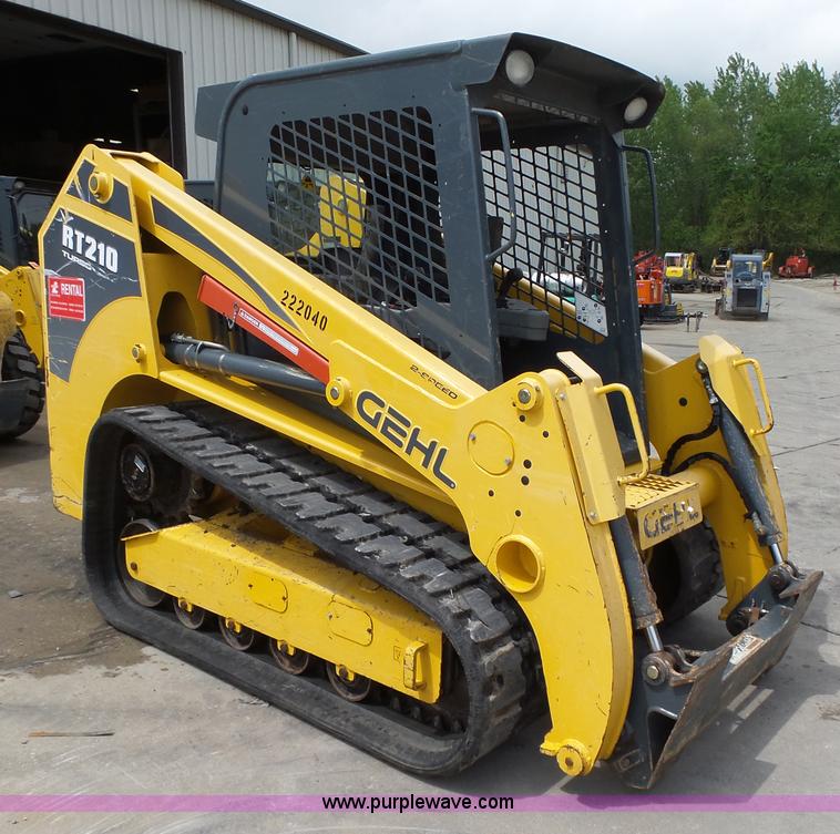 image for item K2229 2012 Gehl RT210 Turbo skid steer