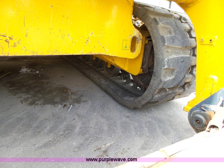 image for item K2229 2012 Gehl RT210 Turbo skid steer