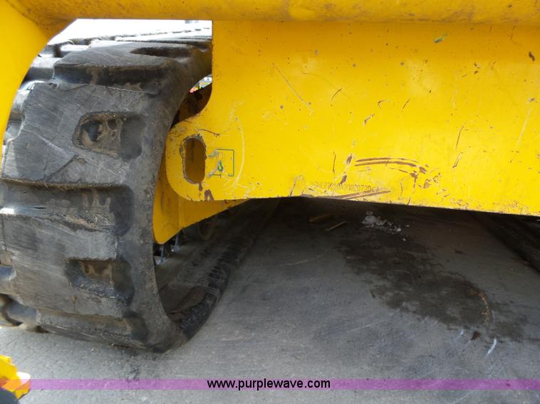 image for item K2229 2012 Gehl RT210 Turbo skid steer