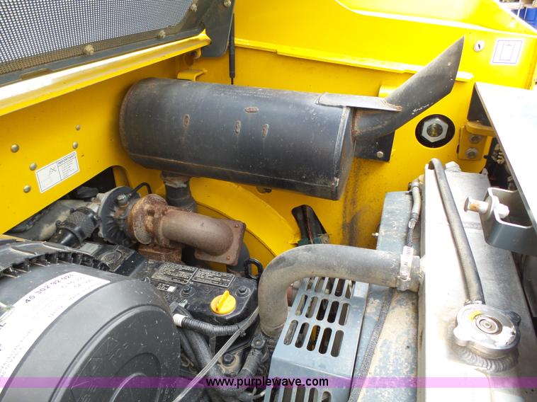 image for item K2229 2012 Gehl RT210 Turbo skid steer