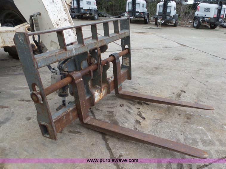 image for item K2231 2008 Terex GTH1056 telehandler