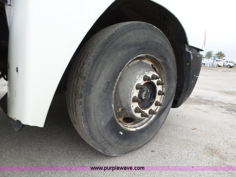 image for item K2234 1999 Freightliner Century Class semi truck