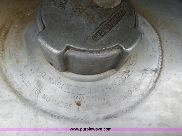 image for item K2234 1999 Freightliner Century Class semi truck