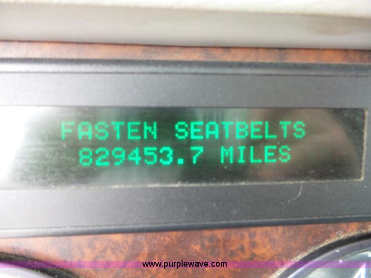 image for item K2234 1999 Freightliner Century Class semi truck