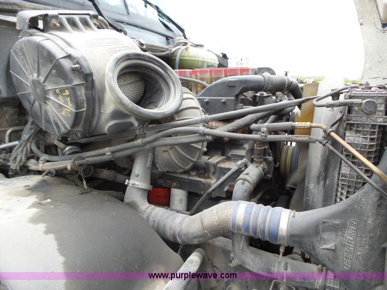 image for item K2234 1999 Freightliner Century Class semi truck