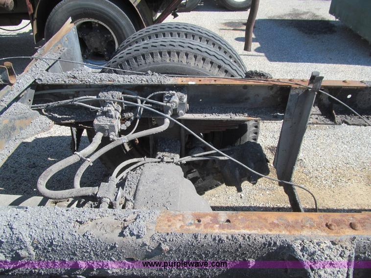 image for item K2236 1986 GMC Top Kick truck chassis