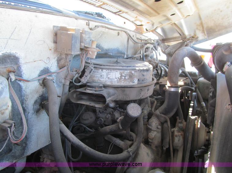 image for item K2236 1986 GMC Top Kick truck chassis
