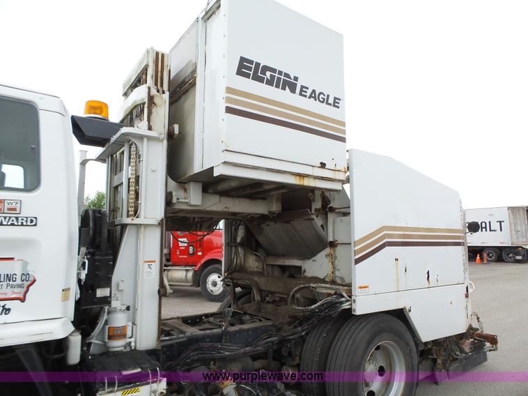 image for item K2237 1994 Elgin Eagle street sweeper