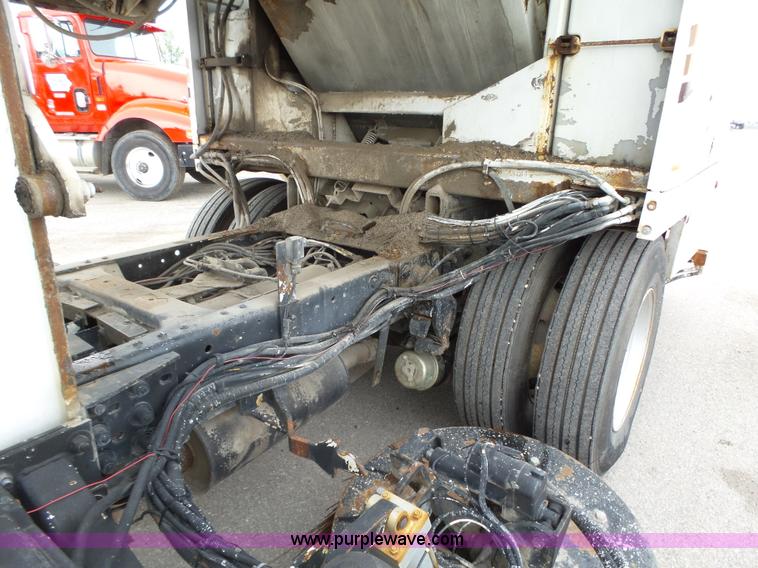 image for item K2237 1994 Elgin Eagle street sweeper