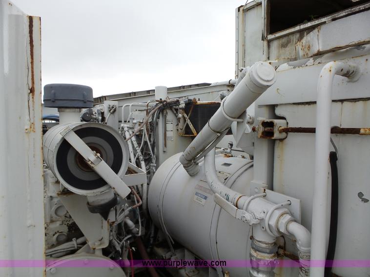 image for item K2237 1994 Elgin Eagle street sweeper