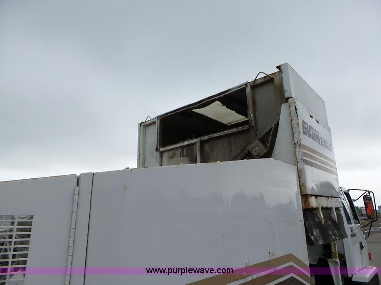 image for item K2237 1994 Elgin Eagle street sweeper