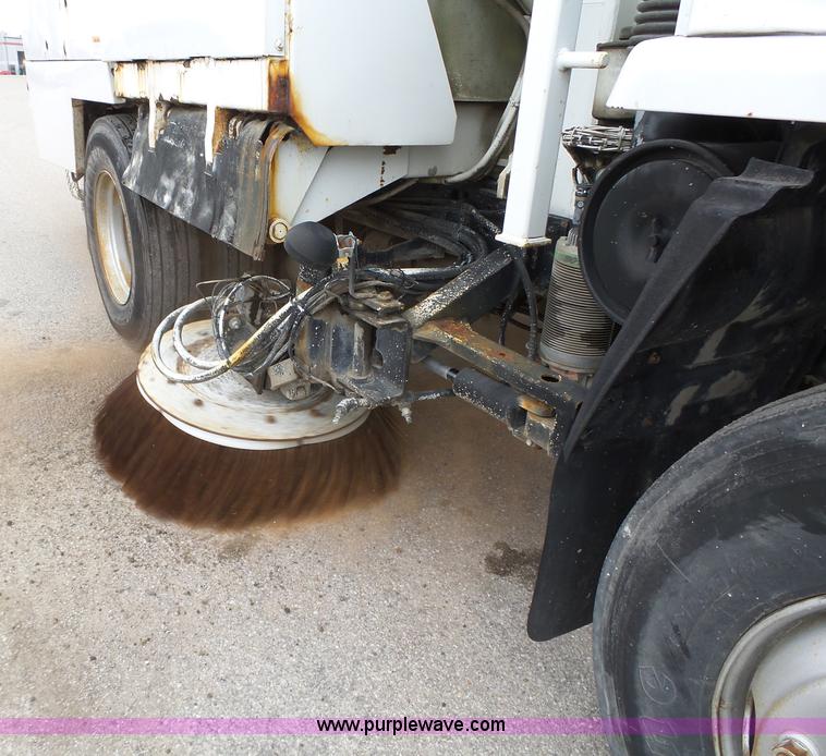image for item K2237 1994 Elgin Eagle street sweeper