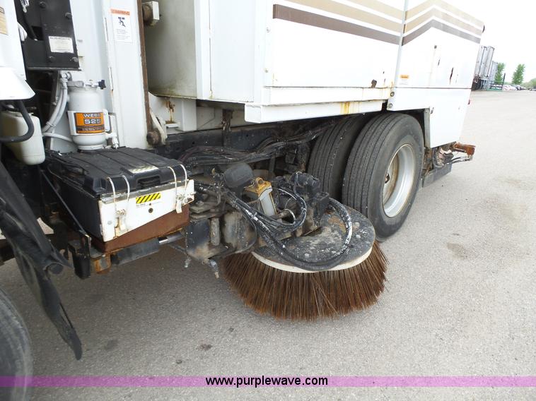 image for item K2237 1994 Elgin Eagle street sweeper
