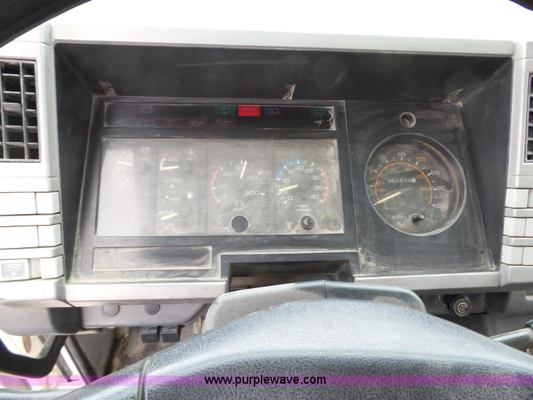 image for item K2237 1994 Elgin Eagle street sweeper