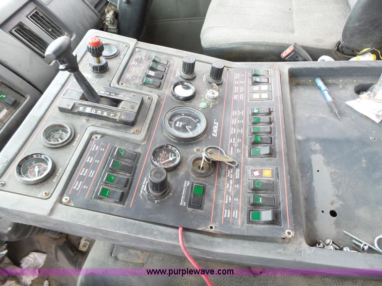 image for item K2237 1994 Elgin Eagle street sweeper