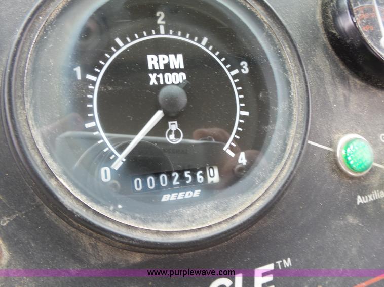 image for item K2237 1994 Elgin Eagle street sweeper