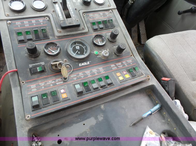 image for item K2237 1994 Elgin Eagle street sweeper