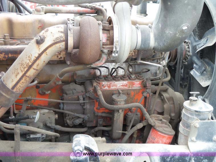 image for item K2238 1981 Mack RG685T truck chassis