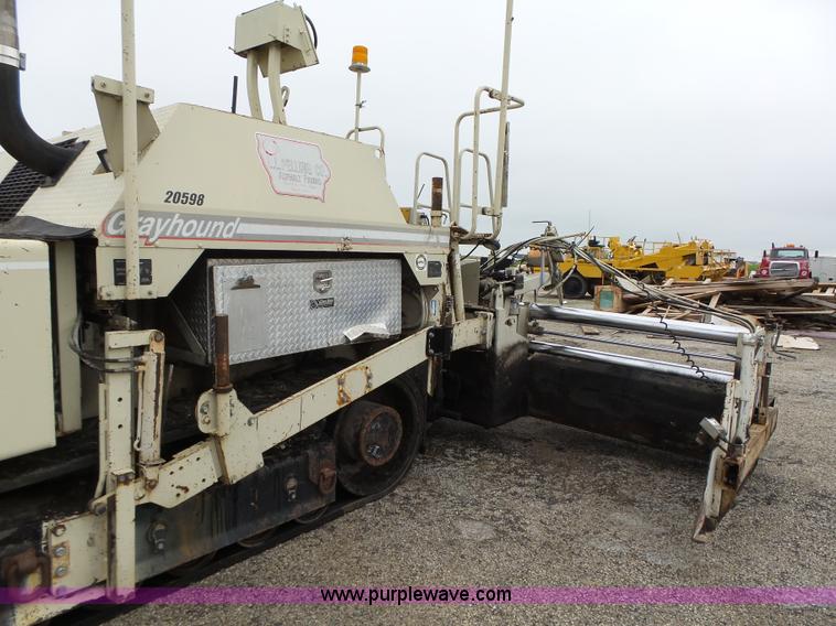 image for item K2239 1998 Cedarapids CR561R paver