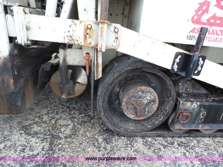 image for item K2239 1998 Cedarapids CR561R paver