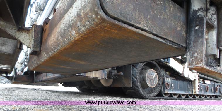 image for item K2239 1998 Cedarapids CR561R paver