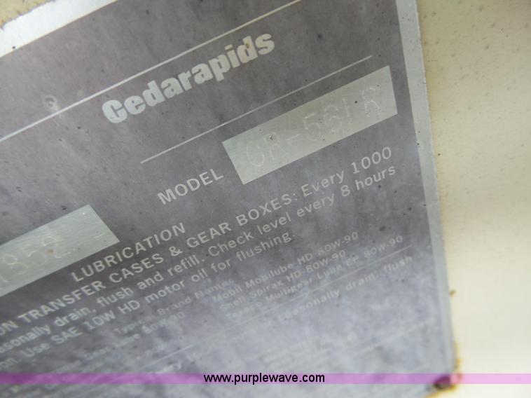 image for item K2239 1998 Cedarapids CR561R paver