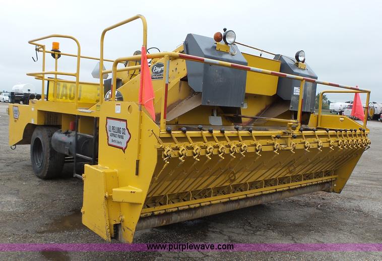 image for item K2241 1997 Etynre chip spreader