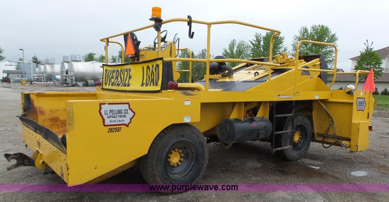 image for item K2241 1997 Etynre chip spreader