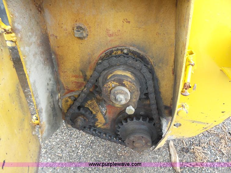 image for item K2241 1997 Etynre chip spreader