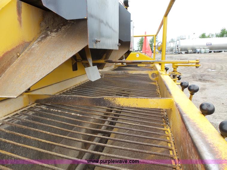 image for item K2241 1997 Etynre chip spreader