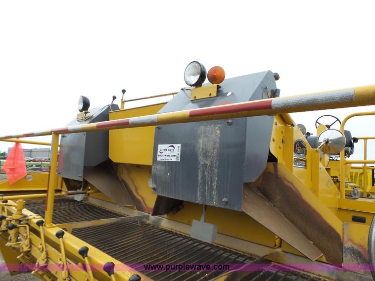 image for item K2241 1997 Etynre chip spreader