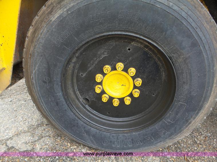 image for item K2241 1997 Etynre chip spreader