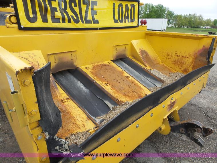 image for item K2241 1997 Etynre chip spreader