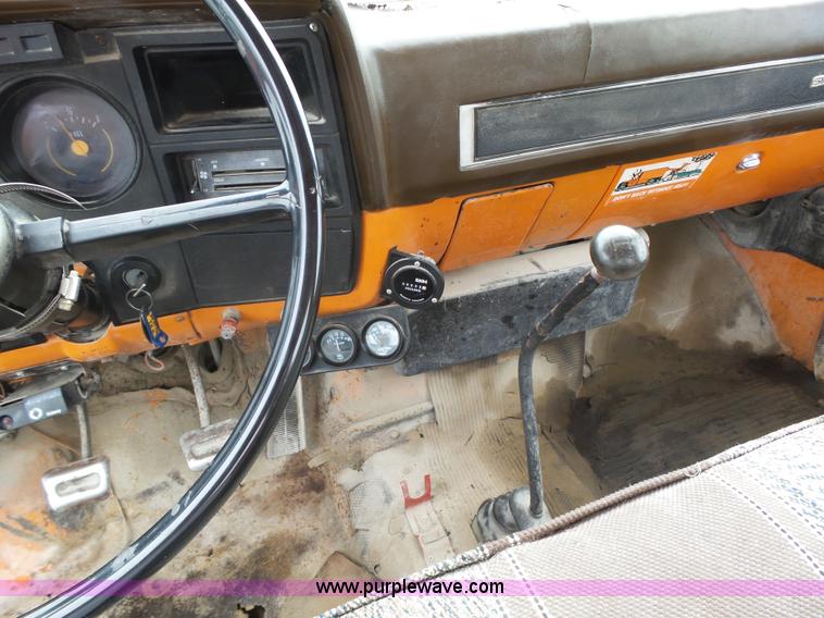 image for item K2242 1982 GMC Top Kick tank truck