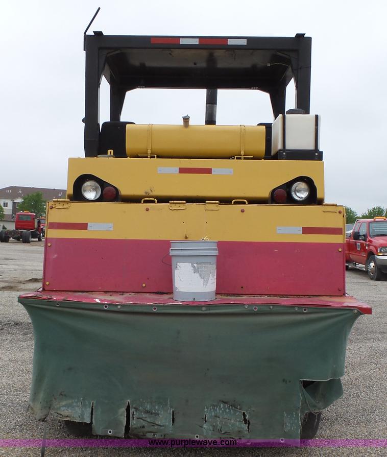 image for item K2245 1991 Dynapac CP27 pneumatic roller