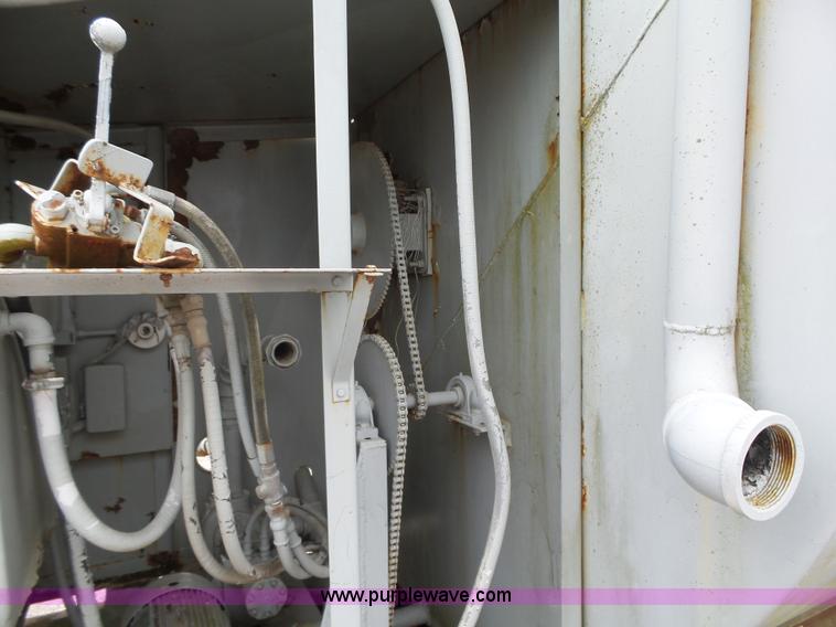 image for item K2246 Jennite tank