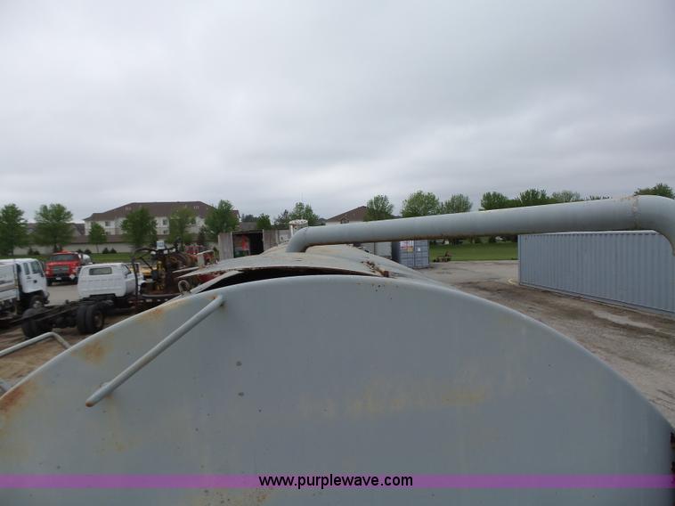 image for item K2246 Jennite tank