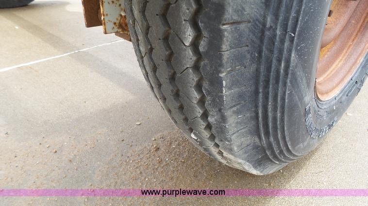 image for item K4075 2001 Kiefer reel trailer