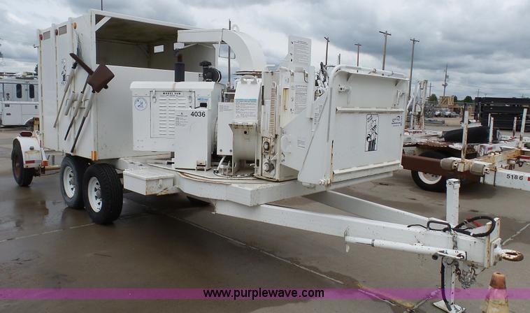 image for item K4079 2003 Brush Bandit 90W wood chipper