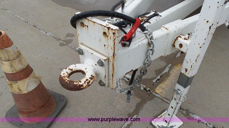 image for item K4079 2003 Brush Bandit 90W wood chipper